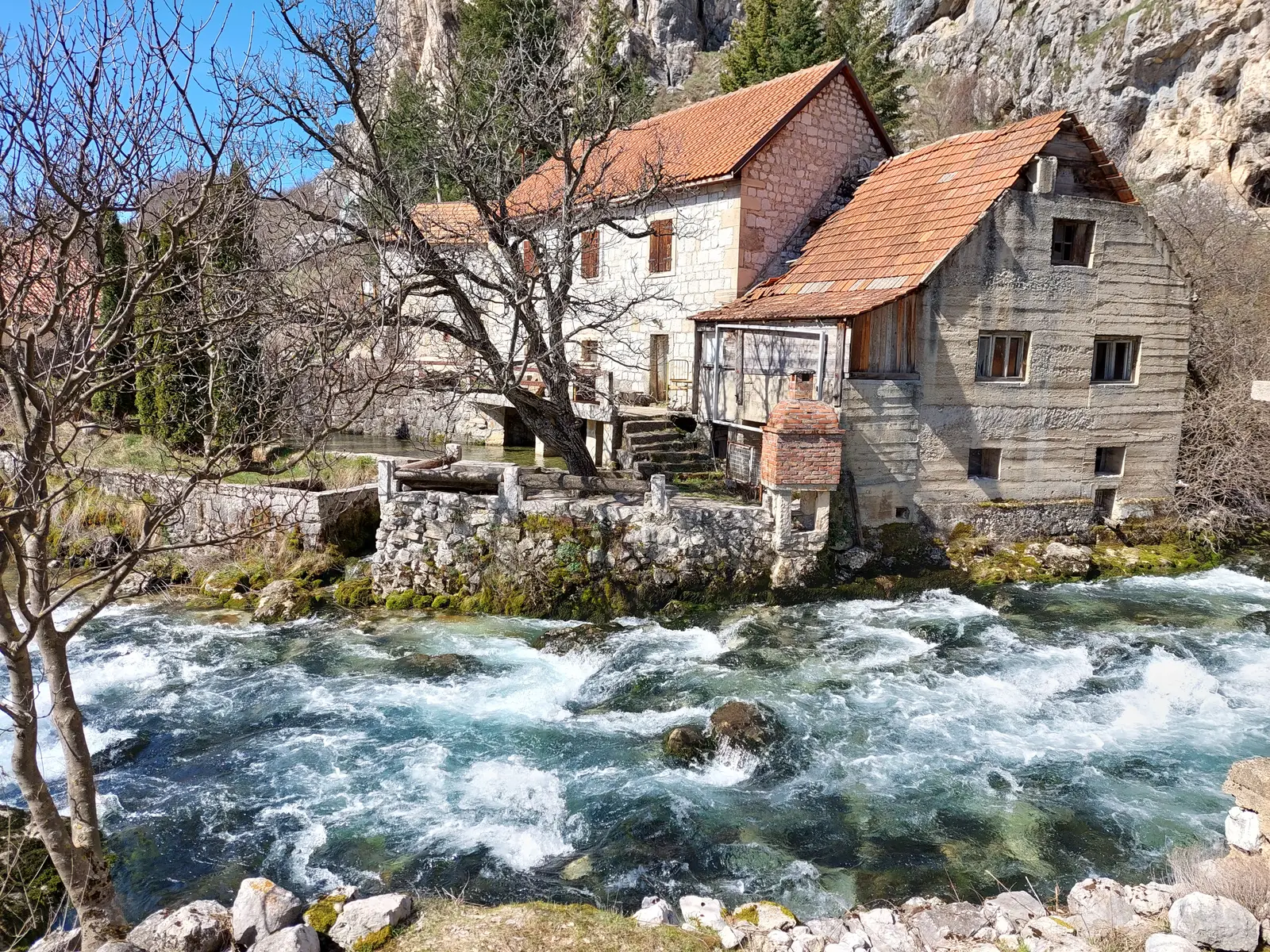 Duman - izvor Bistrice i stari most – Livno