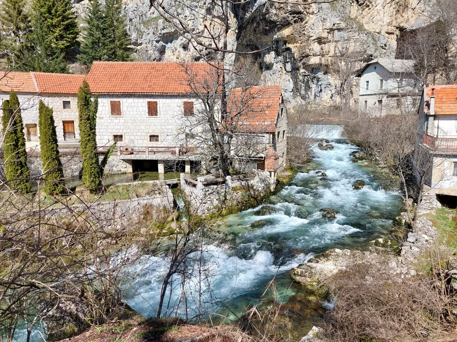 Duman - izvor Bistrice i stari most – Livno