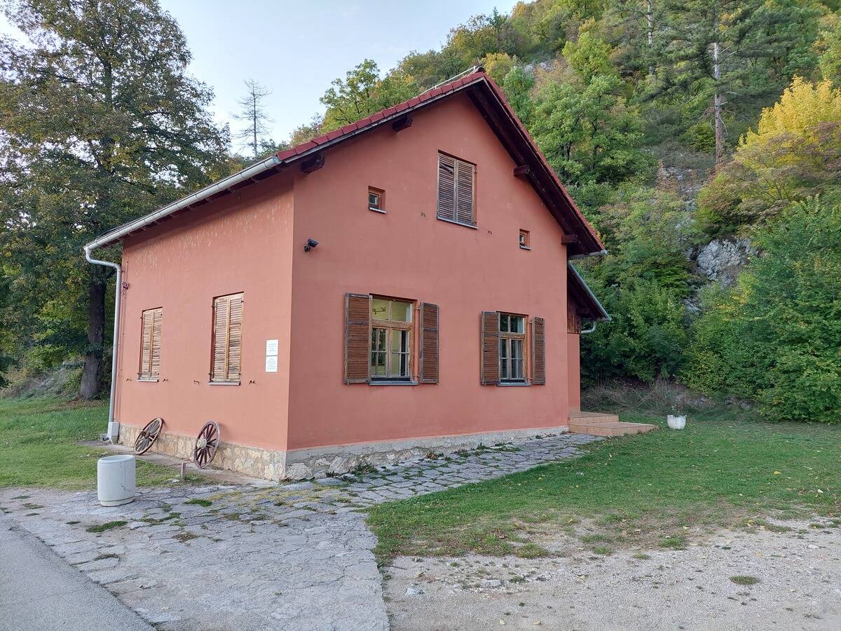Musée de la Grotte de Tito – Drvar